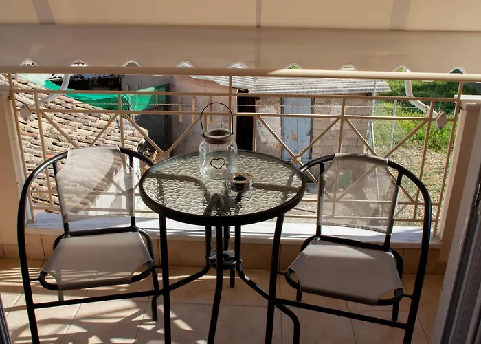 Langhi Apartments 2